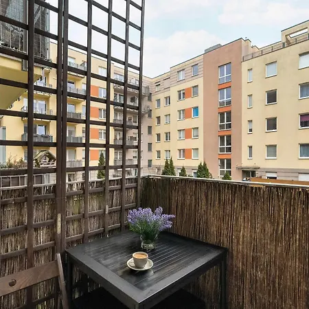 公寓 Rodzinny Z Parkingiem W Poznaniu By Renters