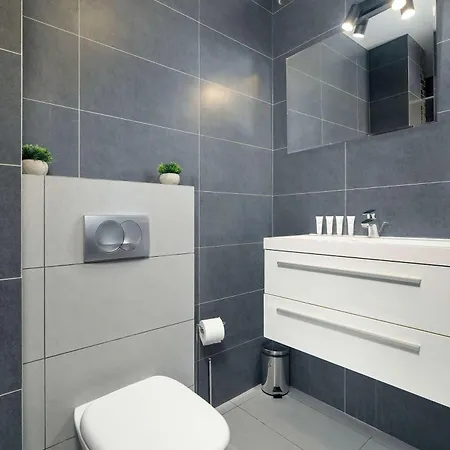 Rodzinny Z Parkingiem W Poznaniu By Renters Apartment Posen